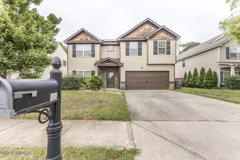 122 Flowing Dr, Kathleen, GA 31047
