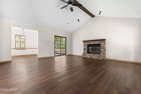 108 Willow Gln, Centerville, GA 31028 photo 5