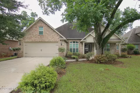 318 Grand Reserve Way, Kathleen, GA 31047