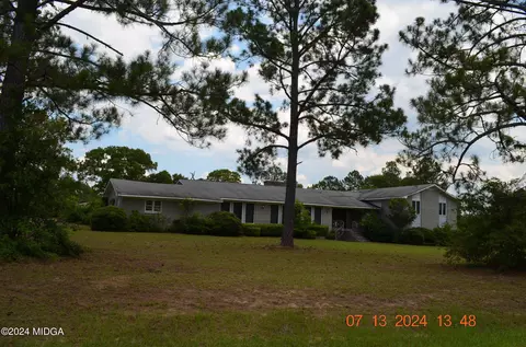 7097 Chant Rd, Lizella, GA 31052