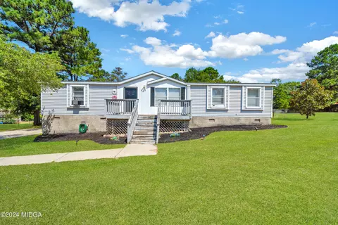 130 Parker Dr, Macon, GA 31217