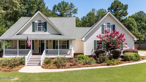 85 Orchard Ridge Dr, Forsyth, GA 31029