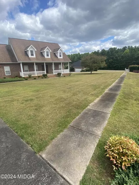 Exterior - 108 Henry Dr, Gray, GA 31032 photo 3 of 9