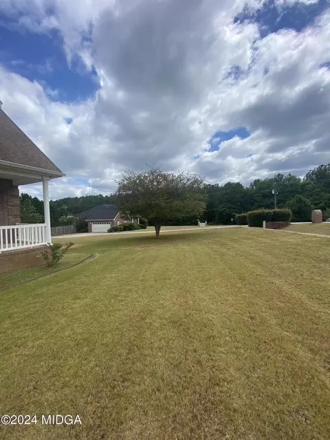 Exterior - 108 Henry Dr, Gray, GA 31032 photo 6 of 9