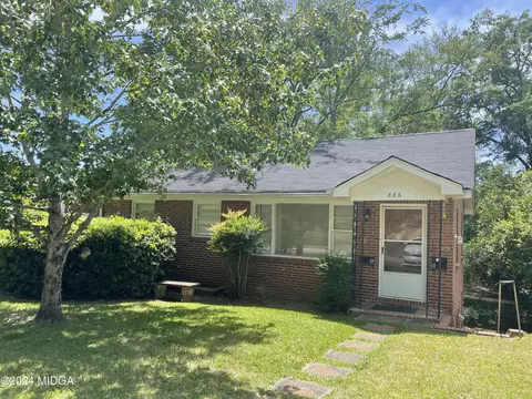886 Boulevard, Macon, GA 31211