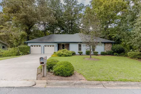 313 Dogwood Glen Dr, Centerville, GA 31028