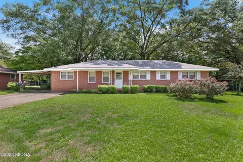 1006 N First St, Fort Valley, GA 31030