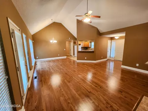 310 Christopher Luke Cir, Perry, GA 31069 photo 9