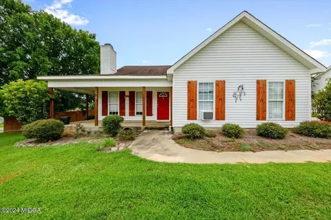 114 Eastwick Dr, Kathleen, GA 31047