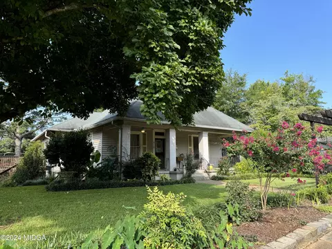 910 Laurel Ave, Macon, GA 31211