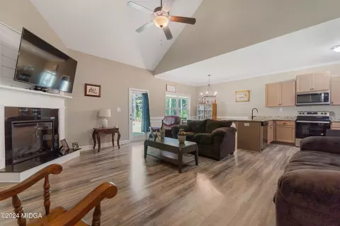 762 Natures Walk, Gray, GA 31032 photo 5