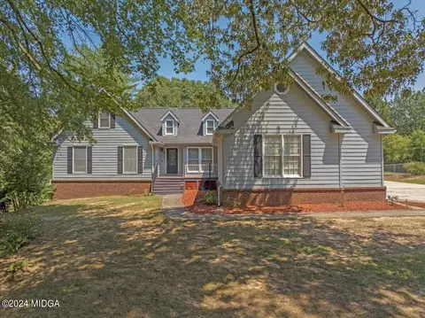 6707 Chriswood Dr, Macon, GA 31216