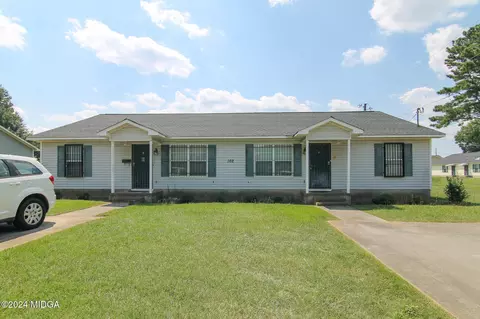102 S Montrose St, Fort Valley, GA 31030
