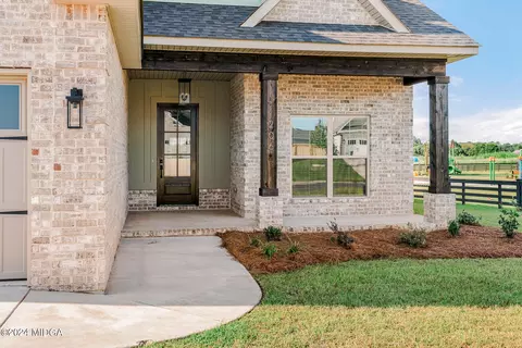206 Old Hollow Way, Kathleen, GA 31047