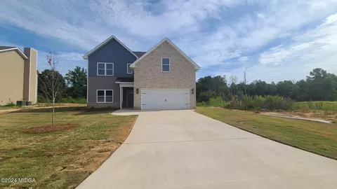 812 Harley Farms Dr, Bonaire, GA 31005