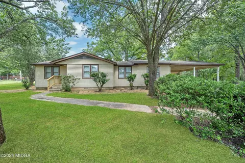 3532 Upper River Rd, Macon, GA 31211