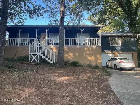 145 Lakeshore Dr S, Ivey, GA 31031