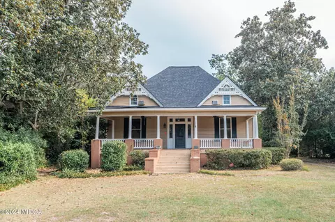 27 Kibbee St #324, Hawkinsville, GA 31036