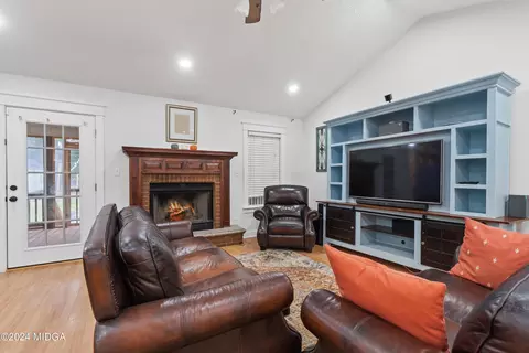 512 Aarons Cir, Gray, GA 31032 photo 8