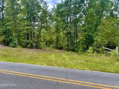 4641 Davis Rd, Macon, GA 31217