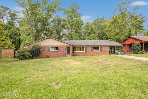 2746 Riverview Rd, Macon, GA 31204