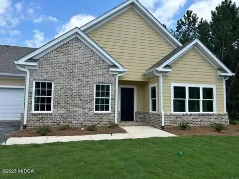Exterior - 1303 Exchange Dr, Macon, GA 31210 photo 2 of 4