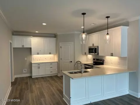 Kitchen - 1303 Exchange Dr, Macon, GA 31210 photo 3 of 3