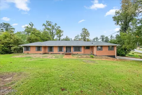 2919 Thornwood Dr, Macon, GA 31204