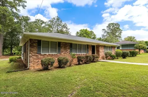 1006 N Pine Knoll Dr, Macon, GA 31204