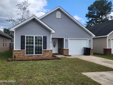 128 Rolling Woods Cir, Warner Robins, GA 31088
