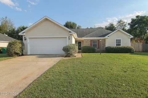 410 Wrasling Way, Bonaire, GA 31005
