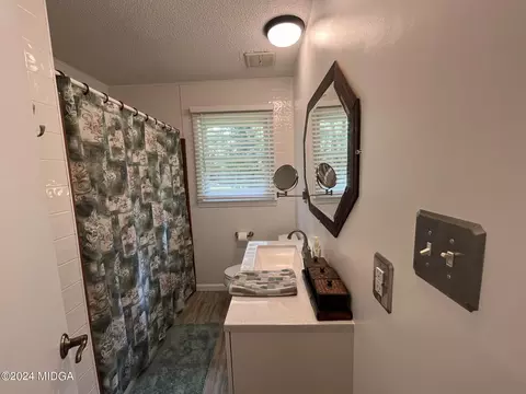 Bath - 113 Echo Ln, Warner Robins, GA 31088 photo 2 of 2