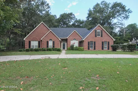 204 Southfield Ct, Bonaire, GA 31005