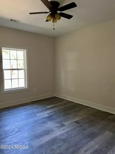 Bedroom - 450 Walker Rd, Byron, GA 31008 photo 1 of 4