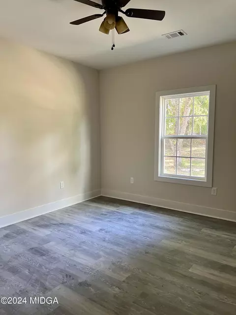 Bedroom - 450 Walker Rd, Byron, GA 31008 photo 3 of 4