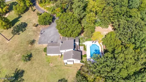 3730 Upper River Rd, Macon, GA 31211