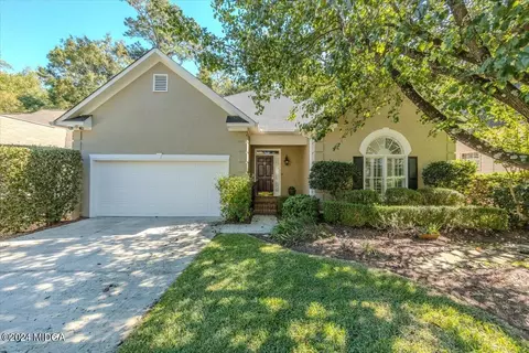 136 Lundy Ct, Macon, GA 31210
