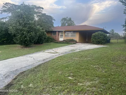 2018 Winston Dr, Macon, GA 31206