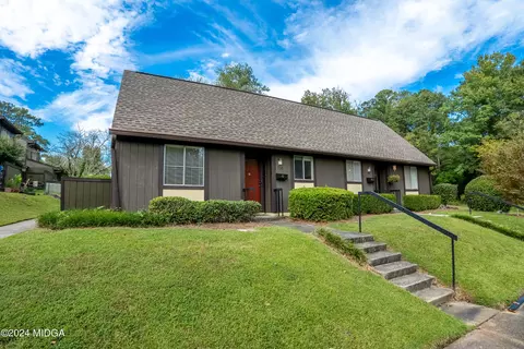 758 Willow Creek Dr, Macon, GA 31204