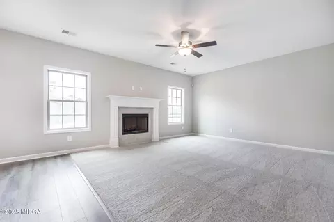Living - 326 E River Cane Run #23G, Perry, GA 31069 photo 3 of 4