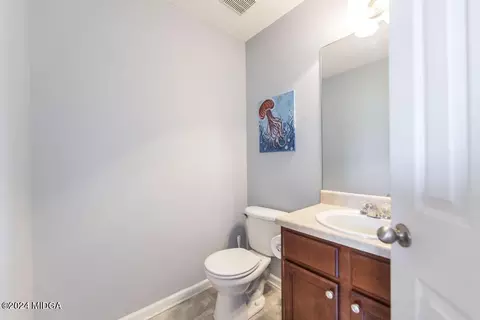 Bath - 307 Timberwind Dr, Byron, GA 31008 photo 1 of 3