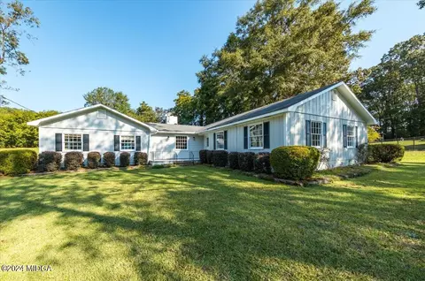 437 Pecan Cir, Forsyth, GA 31029