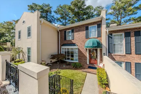 564 High Point North Rd, Macon, GA 31210