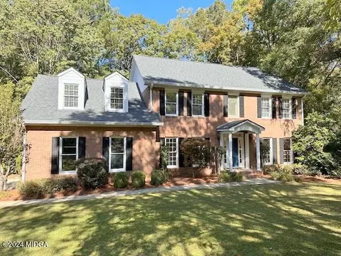 659 Monticlair Dr, Macon, GA 31210