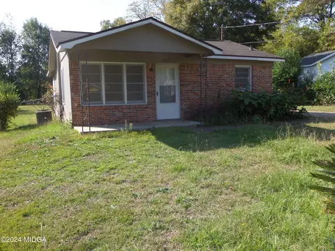 205 Sunstede Rd, Warner Robins, GA 31093