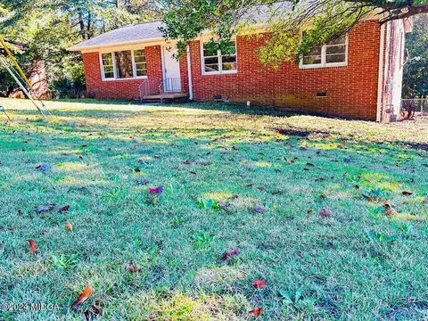 2401 Kensington Rd, Macon, GA 31211