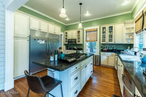 Kitchen - 206 Buford Pl, Macon, GA 31204 photo 3 of 8