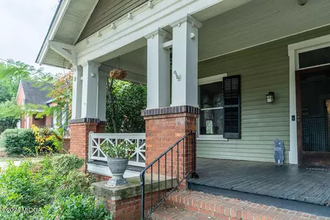 Exterior - 206 Buford Pl, Macon, GA 31204 photo 4 of 11