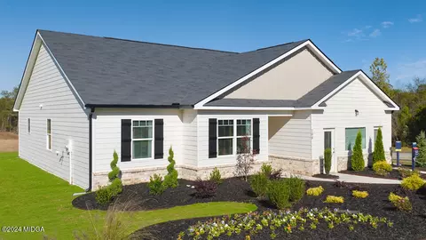 100 Taylor Woods Ct #17, Bonaire, GA 31005
