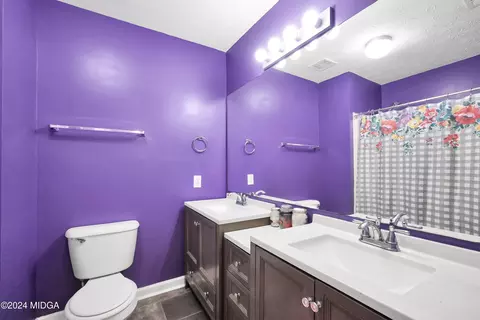 Bath - 788 Hillcrest Dr, Jackson, GA 30233 photo 3 of 3